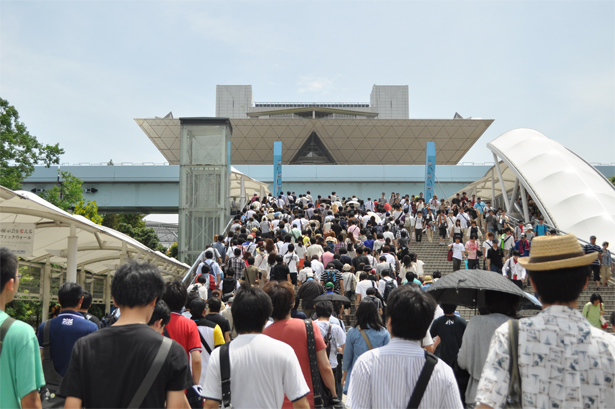 Comiket 82 Day Two