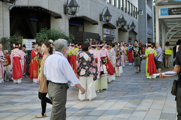 Yosakoi dancers
