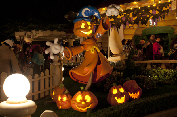 Tokyo Disneyland Halloween