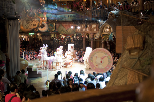 Sanrio Puroland enertainment show