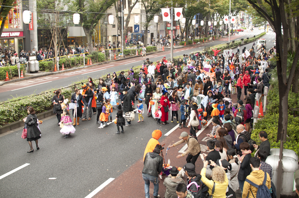 Hello Halloween Pumpkin Parade