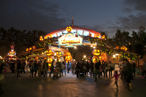 Tokyo Disneyland Halloween